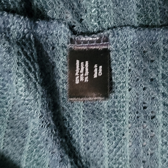 Lane Bryant short sleeve cardigan. Dark green color - Picture 3 of 3